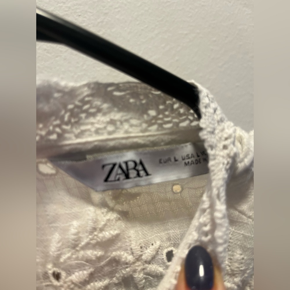 Zara white long sleeve blouse with floral lace size L - Picture 6 of 6